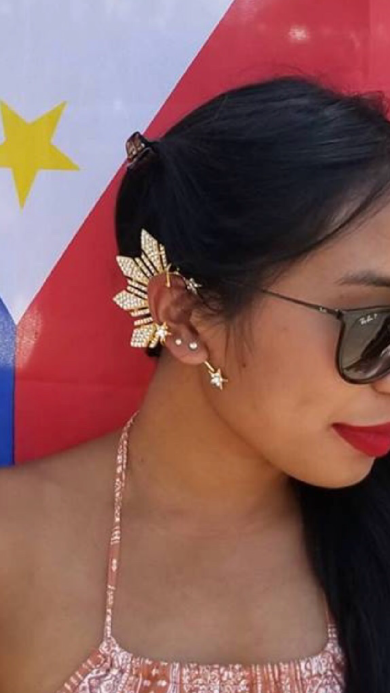 Three stars and 2025 the sun ear cuff